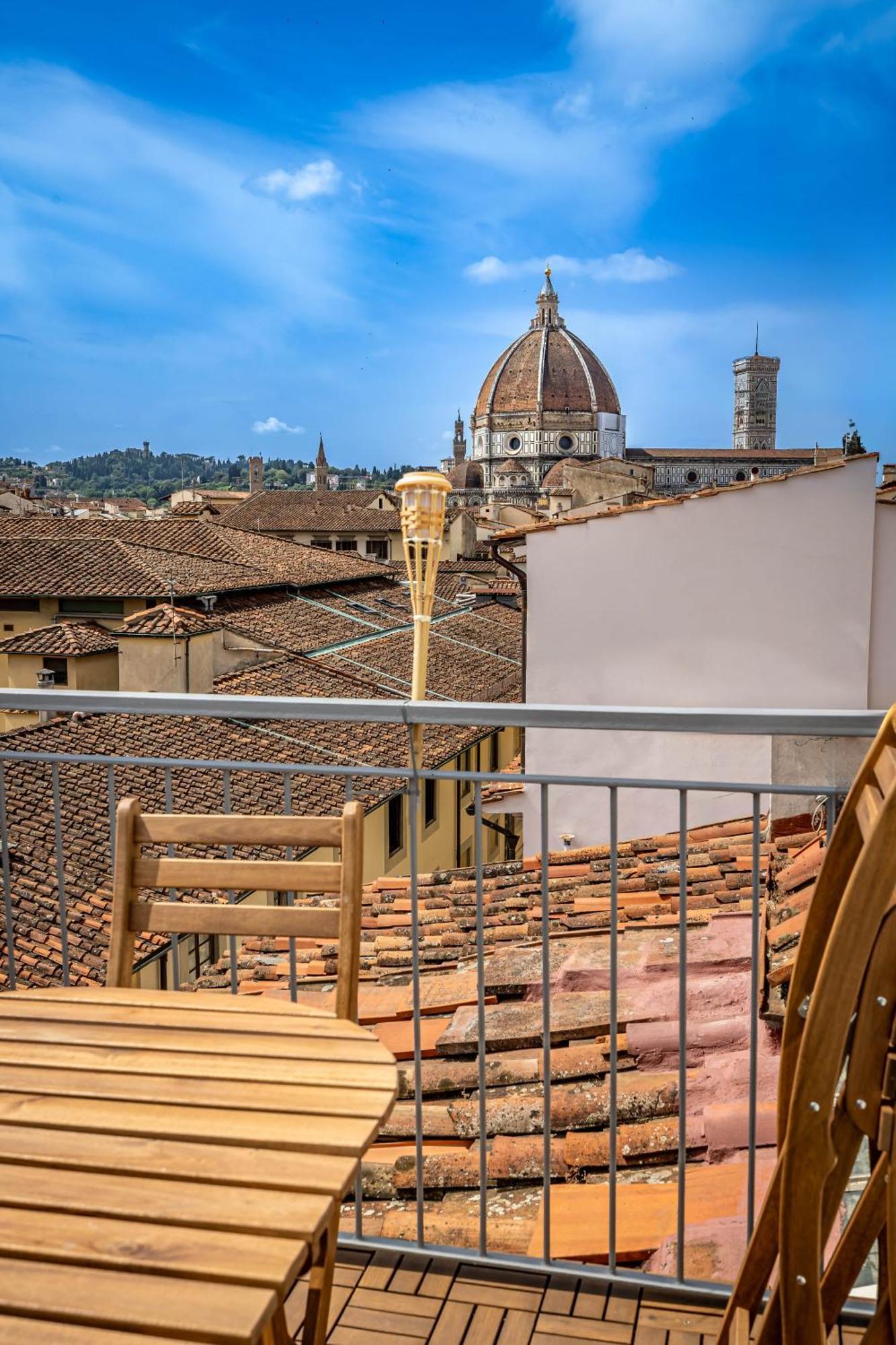 Apartamento Yd Stunning Terrace On The Accademia Florencia Exterior foto