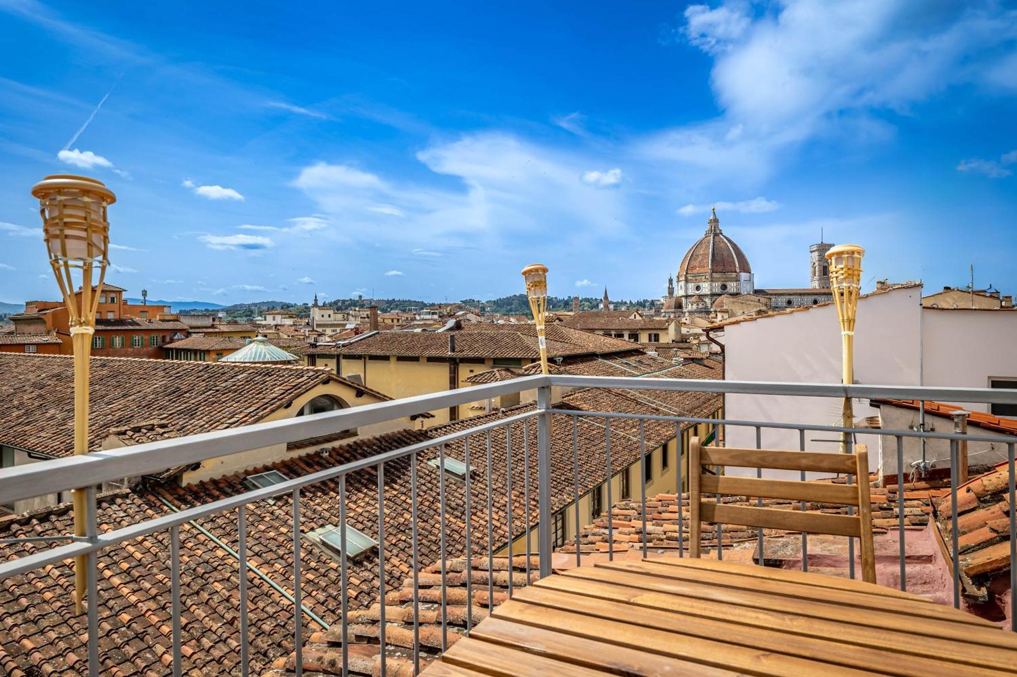 Apartamento Yd Stunning Terrace On The Accademia Florencia Exterior foto